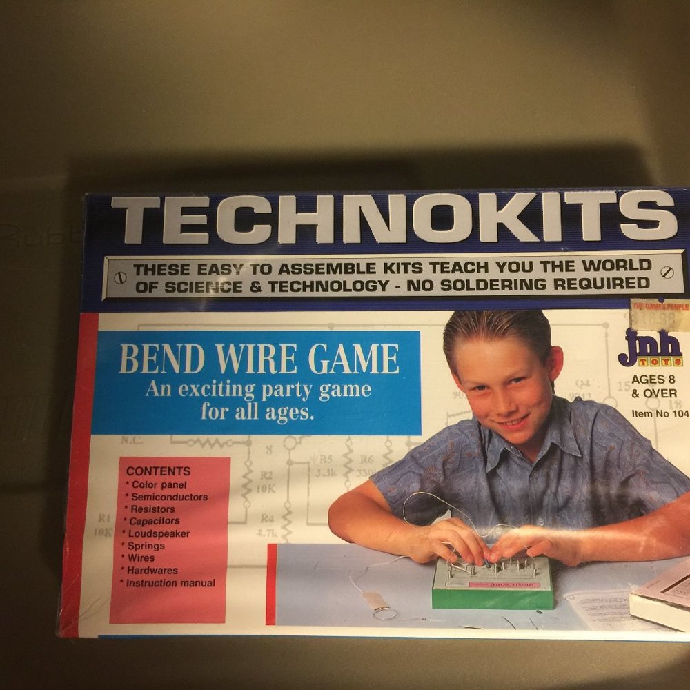 Technokits bend wire game